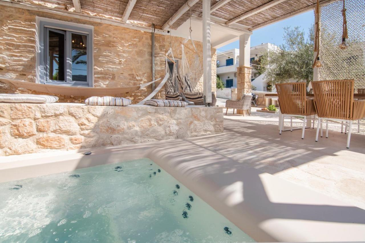 Terra E Sole Spa Suite Aegina Vathí Kültér fotó
